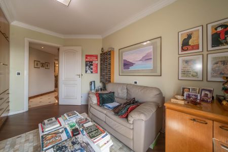 Apartamento à venda com 230m², 4 quartos e 4 vagasQuarto 2