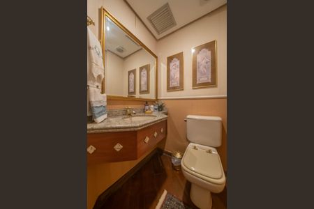 Apartamento à venda com 230m², 4 quartos e 4 vagasLavabo Sala