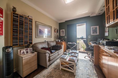 Apartamento à venda com 230m², 4 quartos e 4 vagasQuarto 2