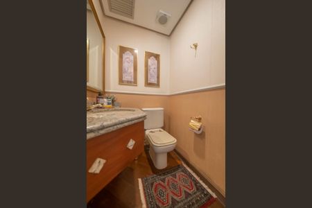 Apartamento à venda com 230m², 4 quartos e 4 vagasLavabo Sala