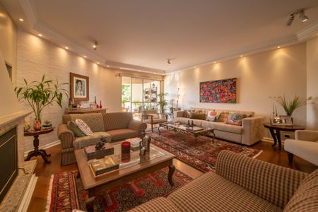 Apartamento à venda com 230m², 4 quartos e 4 vagasSala