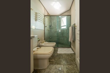 Apartamento à venda com 230m², 4 quartos e 4 vagasBanheiro Social