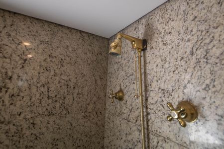 Apartamento à venda com 230m², 4 quartos e 4 vagasBanheiro da Suíte 1