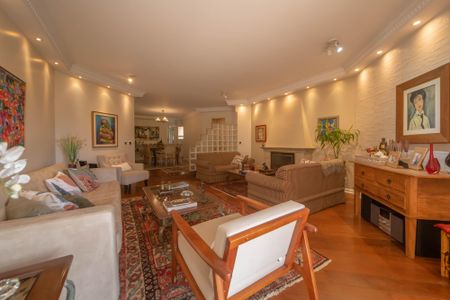 Apartamento à venda com 230m², 4 quartos e 4 vagasSala