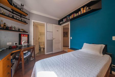 Apartamento à venda com 230m², 4 quartos e 4 vagasSuíte 1