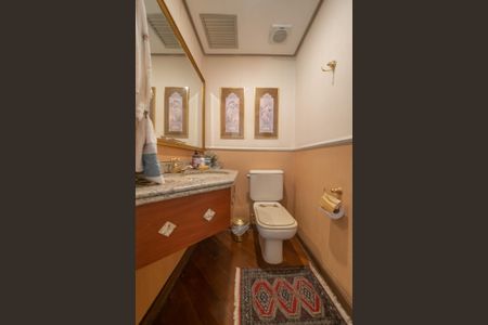 Apartamento à venda com 230m², 4 quartos e 4 vagasLavabo Sala