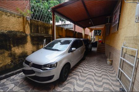 Casa à venda com 196m², 3 quartos e 5 vagas Casa à venda com 196m², 3 quartos e 5 vagasGaragem