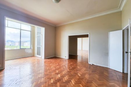 Apartamento à venda com 250m², 4 quartos e 2 vagasSala 2