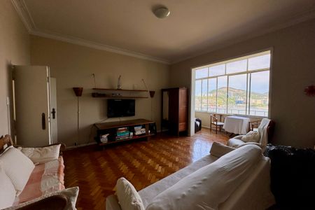 Apartamento para alugar com 250m², 4 quartos e 2 vagasSala