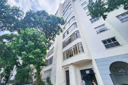 Apartamento à venda com 250m², 4 quartos e 2 vagasFachada