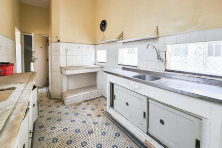 Apartamento à venda com 250m², 4 quartos e 2 vagasCozinha