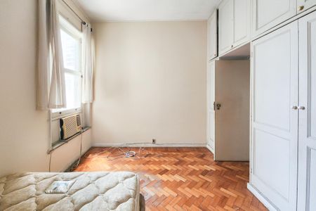 Apartamento à venda com 250m², 4 quartos e 2 vagasQuarto 3