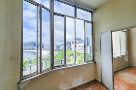 Apartamento à venda com 250m², 4 quartos e 2 vagasQuarto 1