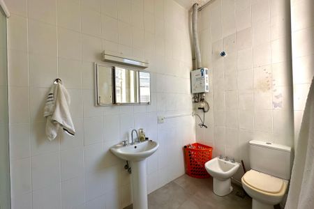 Apartamento para alugar com 250m², 4 quartos e 2 vagasBanheiro da Suíte