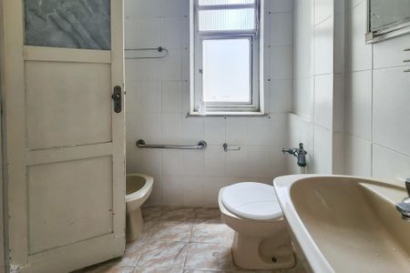 Apartamento à venda com 250m², 4 quartos e 2 vagasBanheiro Social