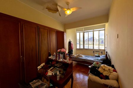 Apartamento para alugar com 250m², 4 quartos e 2 vagasQuarto 2