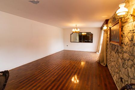 Casa à venda com 300m², 4 quartos e sem vagaSala de Jantar