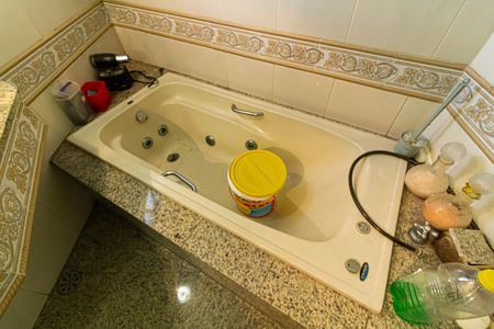 Casa à venda com 300m², 4 quartos e sem vagaBanheiro da Suíte 1