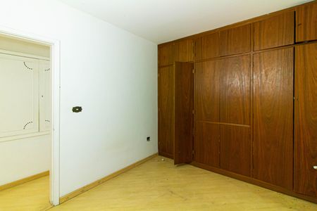 Casa à venda com 300m², 4 quartos e sem vagaSuíte 2