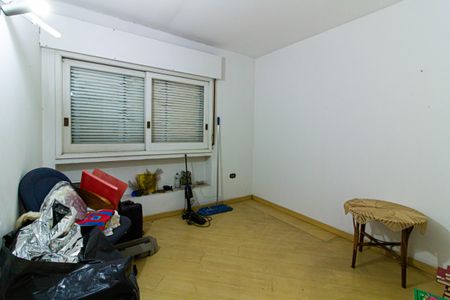 Casa à venda com 300m², 4 quartos e sem vagaQuarto