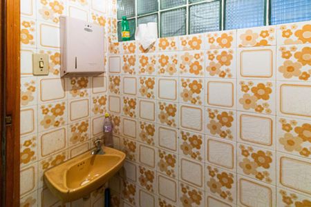 Casa à venda com 300m², 4 quartos e sem vagaBanheiro de Serviço