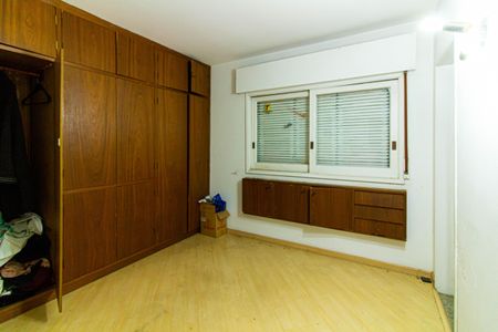 Casa à venda com 300m², 4 quartos e sem vagaSuíte 2