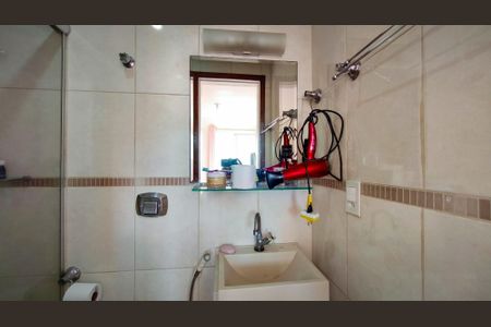 Apartamento à venda com 100m², 2 quartos e 1 vagaBanheiro da Suíte