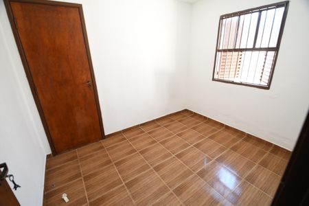 Casa para alugar com 90m², 2 quartos e sem vagaQuarto 2