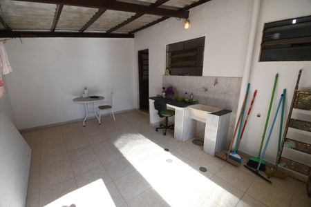 Casa para alugar com 90m², 2 quartos e sem vagaÁrea de Serviço