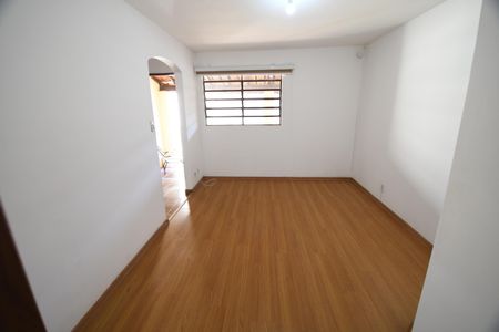 Casa para alugar com 90m², 2 quartos e sem vagaSala