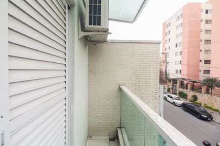 Casa à venda com 145m², 3 quartos e 3 vagasQuarto 1 - Varanda