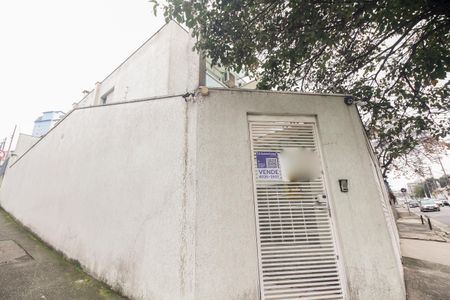 Casa à venda com 145m², 3 quartos e 3 vagasFachada