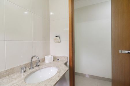 Casa à venda com 145m², 3 quartos e 3 vagasBanheiro Social