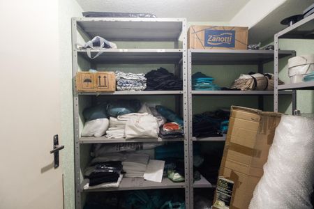 Casa à venda com 145m², 3 quartos e 3 vagasGaragem - Despensa