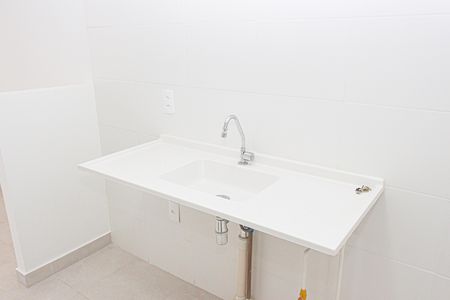 Apartamento para alugar com 28m², 1 quarto e sem vaga Apartamento para alugar com 28m², 1 quarto e sem vagaCozinha e Área de Serviço