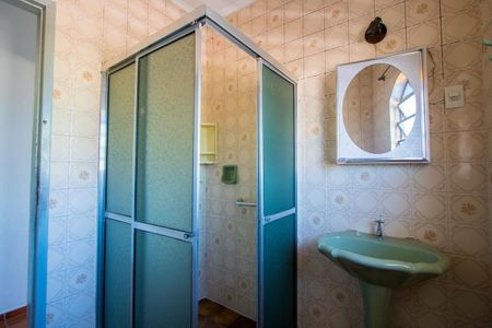 Casa à venda com 160m², 2 quartos e 2 vagas Casa à venda com 160m², 2 quartos e 2 vagasBanheiro