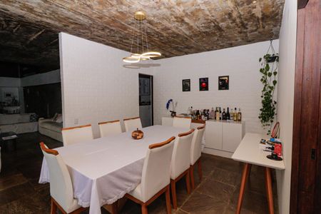 Casa à venda com 600m², 6 quartos e 2 vagasSala de Jantar