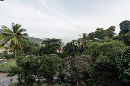 Casa à venda com 600m², 6 quartos e 2 vagasVista da Suíte 2