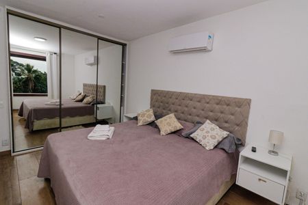 Casa à venda com 600m², 6 quartos e 2 vagasSuíte 2