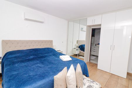 Casa à venda com 600m², 6 quartos e 2 vagasSuíte 1