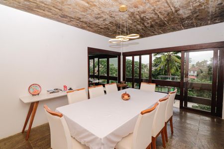 Casa à venda com 600m², 6 quartos e 2 vagasSala de Jantar