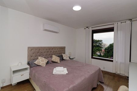 Casa à venda com 600m², 6 quartos e 2 vagasSuíte 2