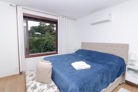 Casa à venda com 600m², 6 quartos e 2 vagasSuíte 1