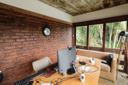 Casa à venda com 600m², 6 quartos e 2 vagasEscritório