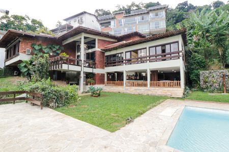 Casa à venda com 600m², 6 quartos e 2 vagasÁrea Externa