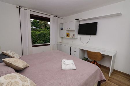 Casa à venda com 600m², 6 quartos e 2 vagasSuíte 2