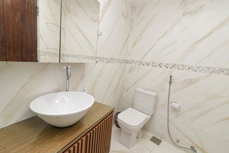 Casa à venda com 600m², 6 quartos e 2 vagasBanheiro da Suíte 3