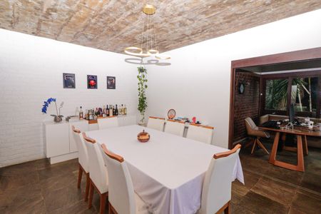 Casa à venda com 600m², 6 quartos e 2 vagasSala de Jantar