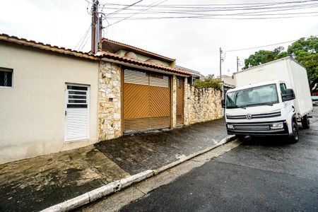 Casa à venda com 407m², 4 quartos e 3 vagasFachada