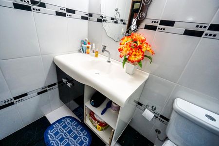 Casa à venda com 407m², 4 quartos e 3 vagasBanheiro social